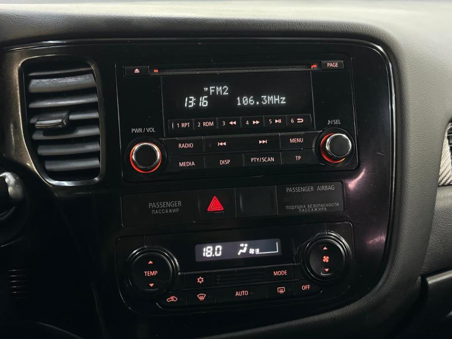 Mitsubishi Outlander III Рестайлинг Санкт-Петербург  - изображение 15