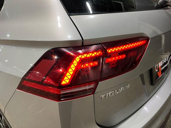 Volkswagen Tiguan II с пробегом 2018 года, цена 2 620 000 рублей, 89533 км, внедорожник, Автокод Объявления