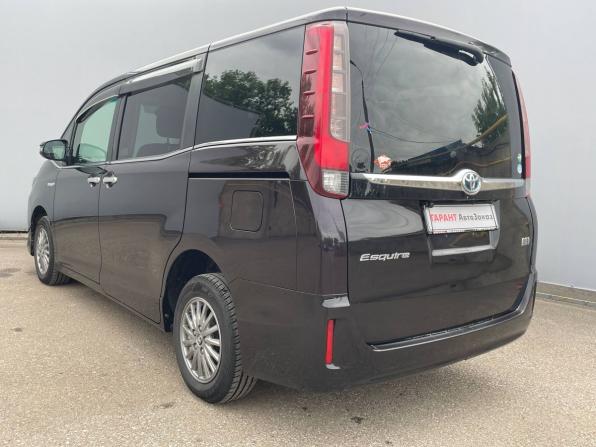 Toyota Esquire I с пробегом 2015 года, цена 1 850 000 рублей, 167697 км, минивэн, Автокод Объявления
