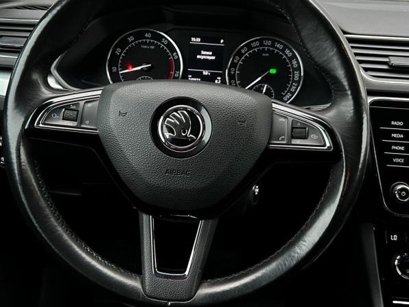 Skoda Superb III с пробегом 2017 года, цена 1 567 800 рублей, 240872 км, лифтбек, Автокод Объявления