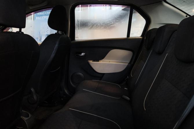 Renault Logan II с пробегом 2016 года, цена 750 000 рублей, 201984 км, седан, Автокод Объявления
