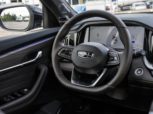 Geely Xingyue L I Рестайлинг 2 с пробегом 2026 года, цена 4 148 000 рублей, 2550 км, внедорожник, Автокод Объявления