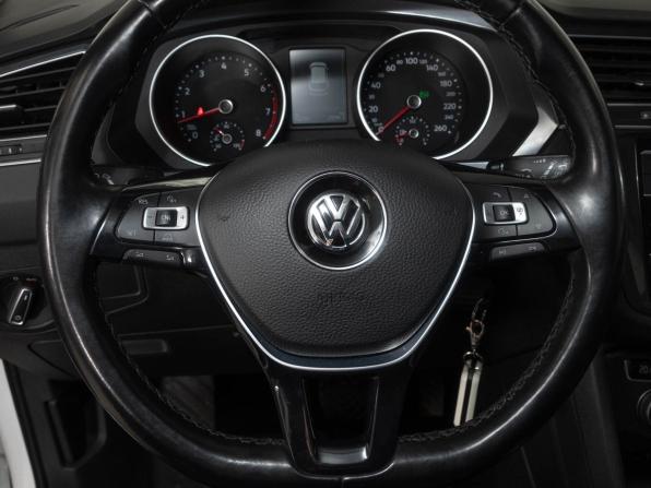 Volkswagen Tiguan II с пробегом 2017 года, цена 2 325 000 рублей, 92000 км, внедорожник, Автокод Объявления