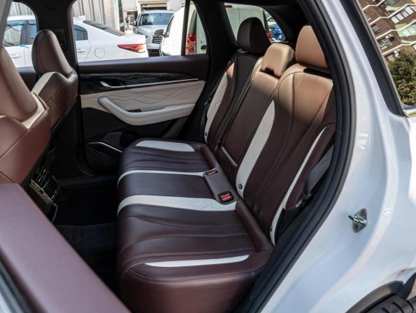 Geely Monjaro I с пробегом 2023 года, цена 2 720 000 рублей, 85747 км, внедорожник, Автокод Объявления