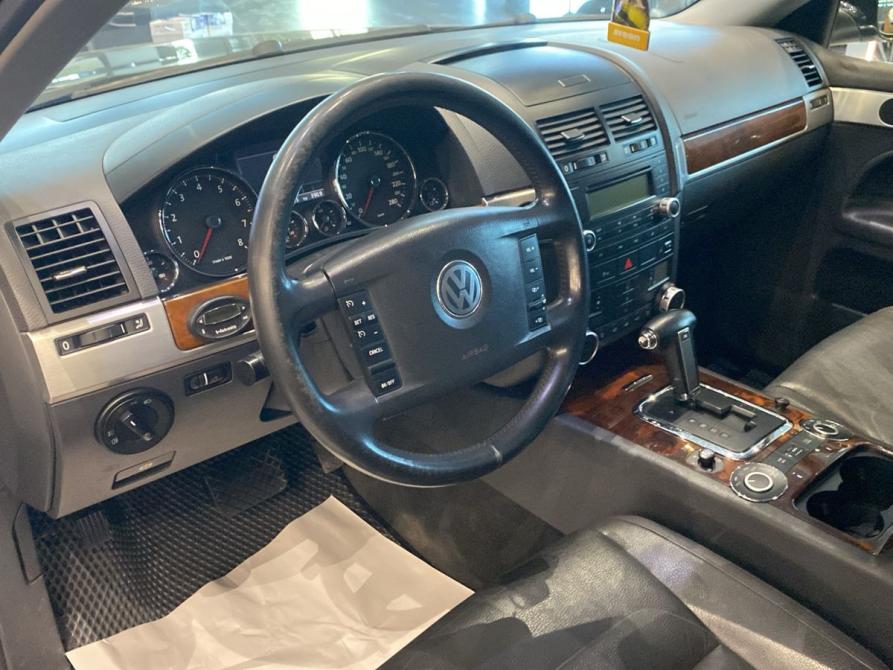 Volkswagen Touareg I Рестайлинг Тюмень  - изображение 11