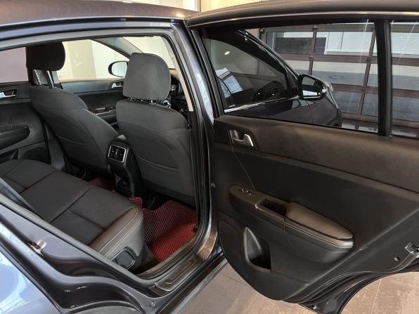 Kia Sportage IV с пробегом 2018 года, цена 2 043 000 рублей, 121771 км, внедорожник, Автокод Объявления
