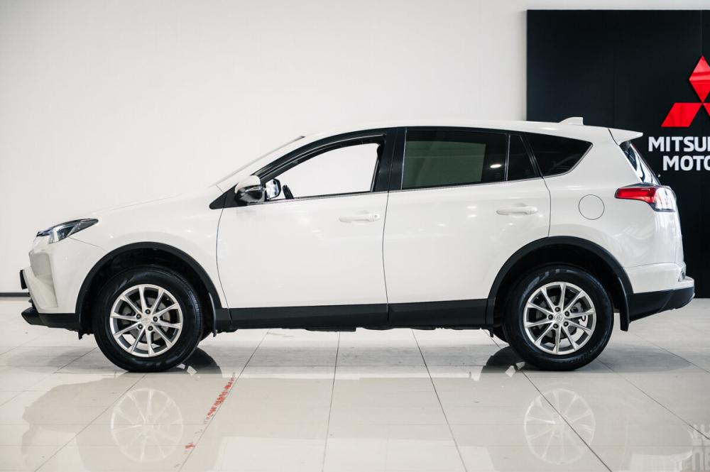 Toyota RAV4 IV (XA40) Рестайлинг Оренбург  - изображение 5