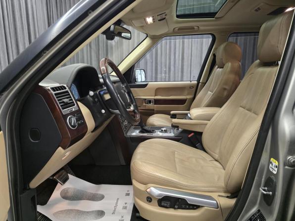 Land Rover Range Rover III Рестайлинг 2 с пробегом 2010 года, цена 1 720 000 рублей, 260000 км, внедорожник, Автокод Объявления