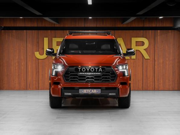 Toyota Sequoia III с пробегом 2023 года, цена 13 850 000 рублей, 3709 км, внедорожник, Автокод Объявления