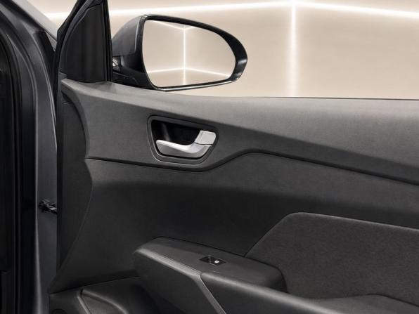 Hyundai Solaris II с пробегом 2017 года, цена 1 245 000 рублей, 85000 км, седан, Автокод Объявления