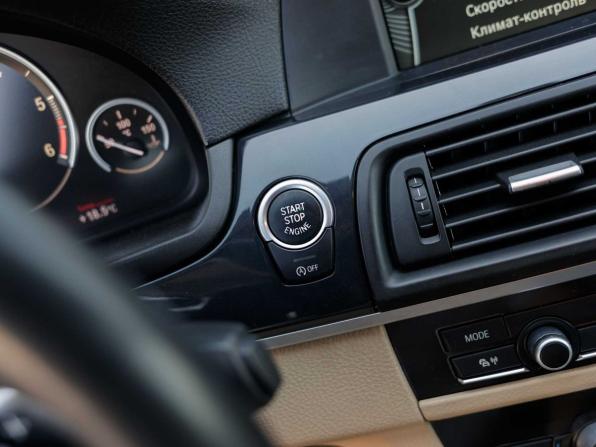 BMW 5 серии VI (F10/F11/F07) с пробегом 2012 года, цена 1 690 000 рублей, 208167 км, седан, Автокод Объявления