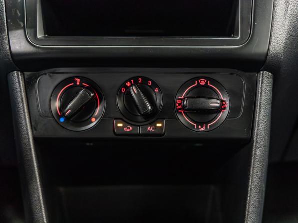 Volkswagen Polo V с пробегом 2012 года, цена 823 000 рублей, 221676 км, седан, Автокод Объявления
