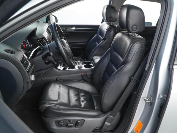 Volkswagen Touareg II с пробегом 2012 года, цена 1 699 777 рублей, 341797 км, внедорожник, Автокод Объявления
