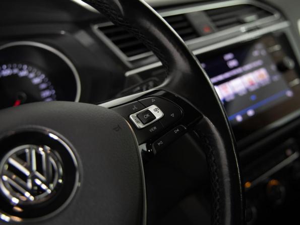 Volkswagen Tiguan II с пробегом 2020 года, цена 2 799 000 рублей, 75297 км, внедорожник, Автокод Объявления