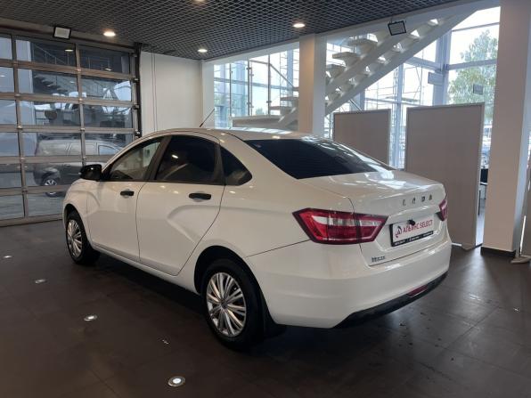 Lada (ВАЗ) Vesta I с пробегом 2017 года, цена 663 000 рублей, 225111 км, седан, Автокод Объявления