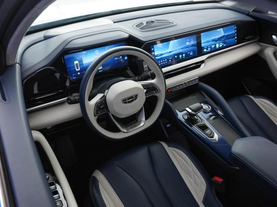 Geely Monjaro I Москва  - изображение 21