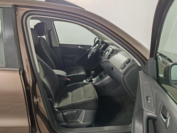 Volkswagen Tiguan I Рестайлинг с пробегом 2016 года, цена 1 555 000 рублей, 174251 км, внедорожник, Автокод Объявления