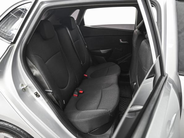 Kia Rio III Рестайлинг с пробегом 2016 года, цена 1 048 000 рублей, 90382 км, хэтчбек, Автокод Объявления