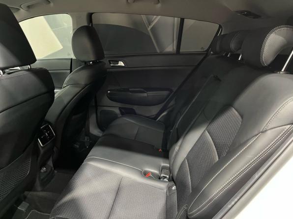 Kia Sportage IV Рестайлинг с пробегом 2019 года, цена 2 385 000 рублей, 128592 км, внедорожник, Автокод Объявления