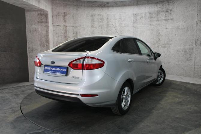 Ford Fiesta Mk6 Рестайлинг с пробегом 2015 года, цена 782 000 рублей, 132913 км, седан, Автокод Объявления