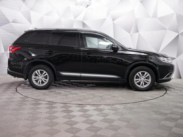 Mitsubishi Outlander III Рестайлинг 3 с пробегом 2018 года, цена 1 979 000 рублей, 175633 км, внедорожник, Автокод Объявления