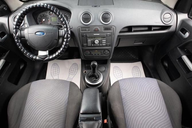 Ford Fusion I Рестайлинг с пробегом 2007 года, цена 379 000 рублей, 344000 км, хэтчбек, Автокод Объявления