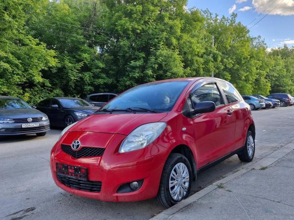 Toyota Yaris II Рестайлинг с пробегом 2010 года, цена 579 000 рублей, 136908 км, хэтчбек, Автокод Объявления