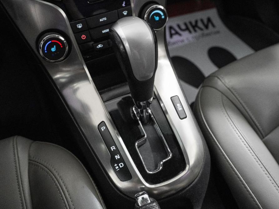 Chevrolet Cruze I Рестайлинг Иркутск  - изображение 16