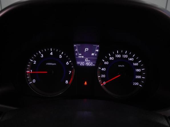 Hyundai Solaris I с пробегом 2012 года, цена 799 000 рублей, 201902 км, седан, Автокод Объявления