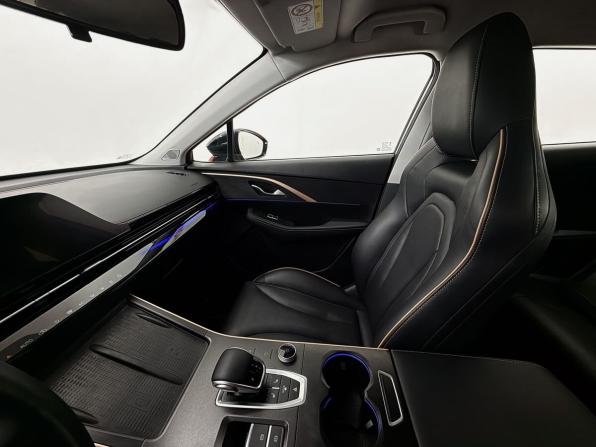 Omoda C5 I с пробегом 2023 года, цена 1 790 000 рублей, 36755 км, внедорожник, Автокод Объявления