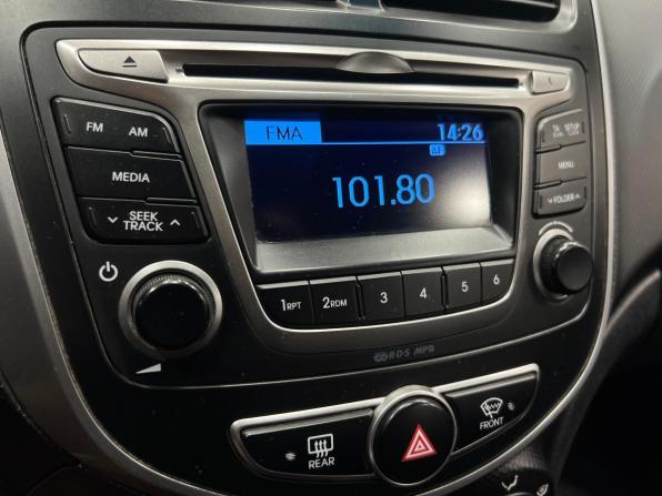Hyundai Solaris I Рестайлинг с пробегом 2015 года, цена 1 150 000 рублей, 132000 км, седан, Автокод Объявления