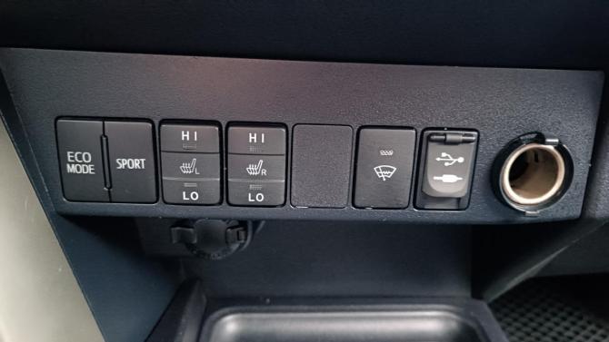 Toyota RAV4 IV (XA40) с пробегом 2014 года, цена 1 826 000 рублей, 165000 км, внедорожник, Автокод Объявления