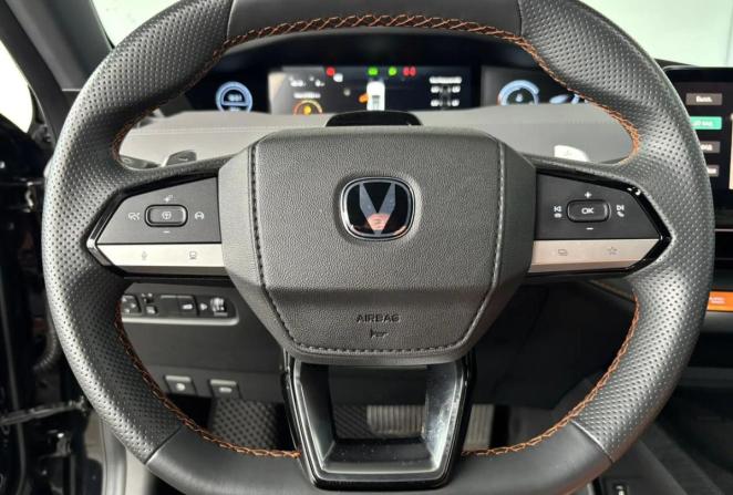 Changan UNI-V I с пробегом 2023 года, цена 2 145 000 рублей, 61942 км, лифтбек, Автокод Объявления