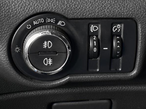 Opel Astra J Рестайлинг с пробегом 2013 года, цена 745 997 рублей, 158461 км, седан, Автокод Объявления