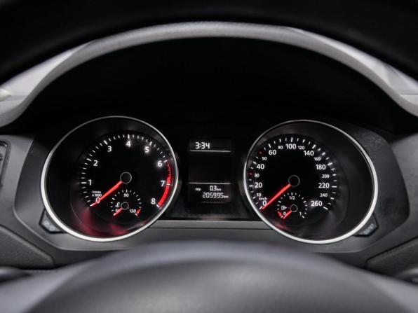 Volkswagen Jetta VI Рестайлинг с пробегом 2015 года, цена 977 000 рублей, 205000 км, седан, Автокод Объявления