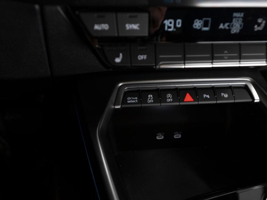 Audi A3 IV (8Y) Рестайлинг Москва  - изображение 21