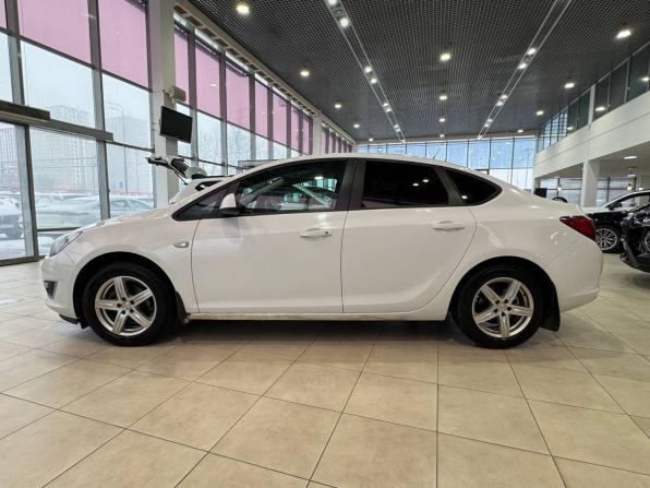 Opel Astra J Рестайлинг с пробегом 2013 года, цена 620 000 рублей, 246392 км, седан, Автокод Объявления
