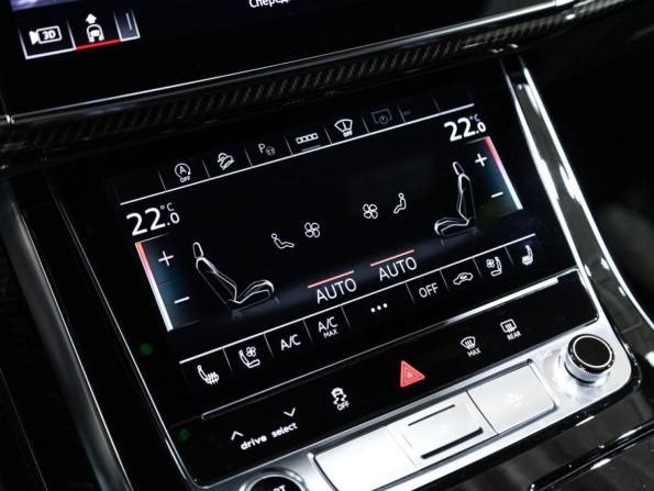 Audi Q8 I (4M) Рестайлинг с пробегом 2023 года, цена 12 500 000 рублей, 43051 км, внедорожник, Автокод Объявления