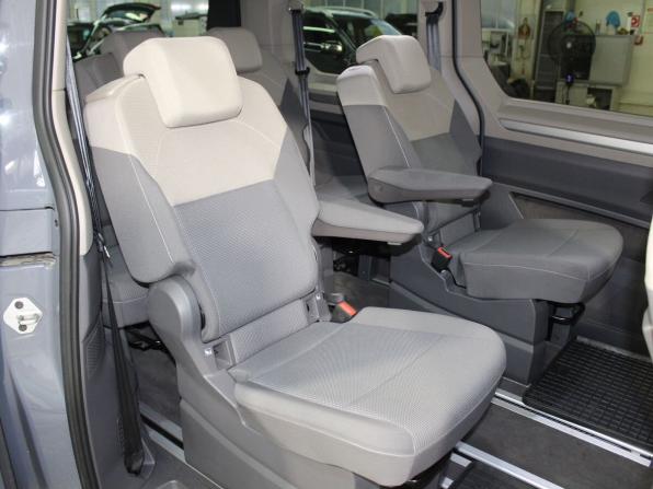 Volkswagen Multivan T7 с пробегом 2022 года, цена 6 500 000 рублей, 59000 км, минивэн, Автокод Объявления