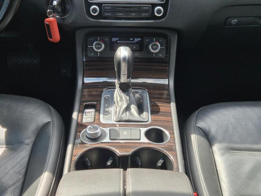 Volkswagen Touareg II Рестайлинг Екатеринбург  - изображение 11