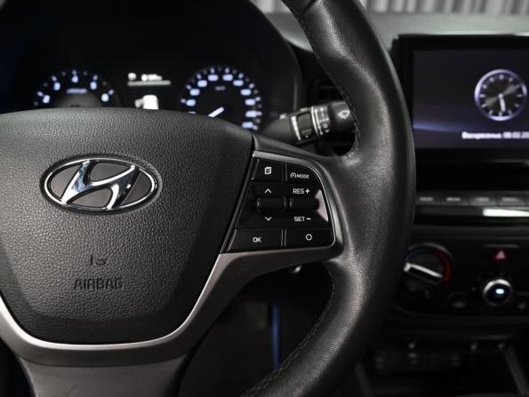 Hyundai Solaris II Рестайлинг с пробегом 2022 года, цена 1 509 000 рублей, 106383 км, седан, Автокод Объявления