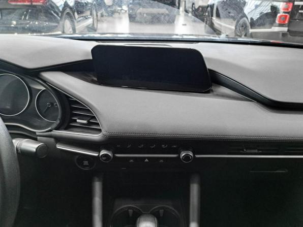 Mazda 3 IV (BP) с пробегом 2021 года, цена 1 950 000 рублей, 109193 км, седан, Автокод Объявления