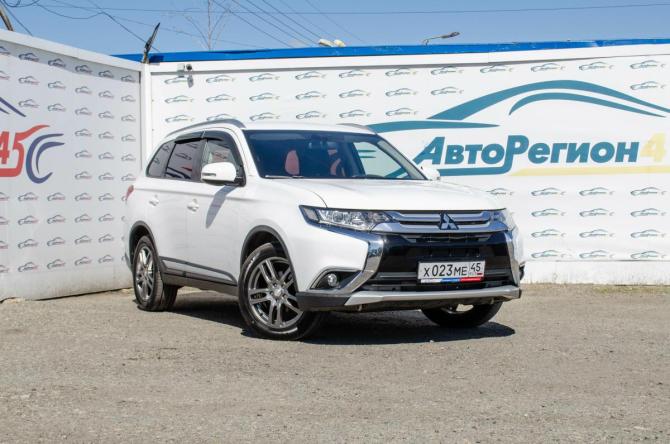 Mitsubishi Outlander III Рестайлинг 2 с пробегом 2018 года, цена 2 050 000 рублей, 143000 км, внедорожник, Автокод Объявления