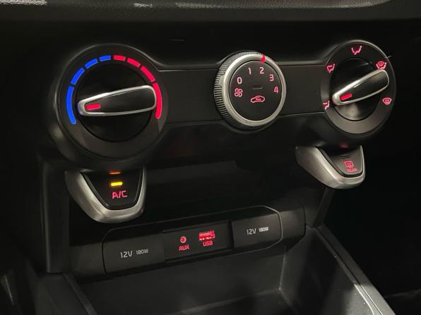 Kia Rio IV с пробегом 2020 года, цена 1 577 000 рублей, 96405 км, хэтчбек, Автокод Объявления