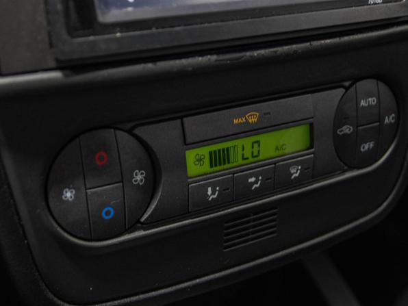 Ford Fiesta Mk5 с пробегом 2006 года, цена 299 000 рублей, 220244 км, хэтчбек, Автокод Объявления