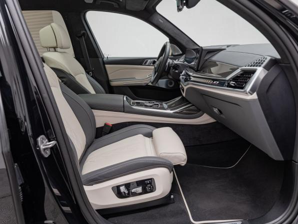BMW X7 I (G07) Рестайлинг с пробегом 2025 года, цена 14 990 000 рублей, 13456 км, внедорожник, Автокод Объявления