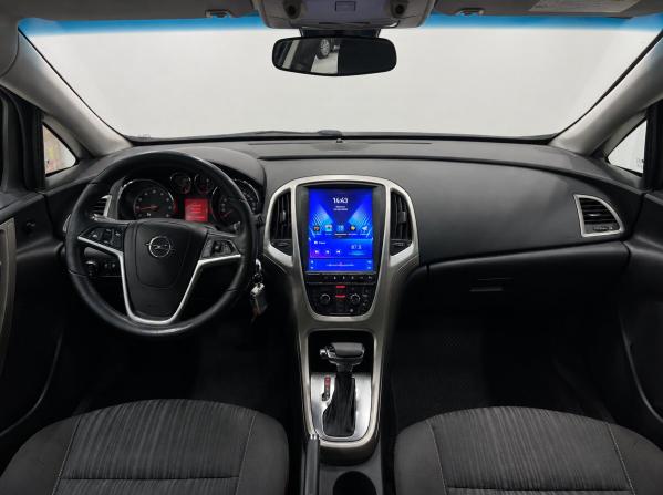 Opel Astra J с пробегом 2011 года, цена 619 000 рублей, 170000 км, хэтчбек, Автокод Объявления