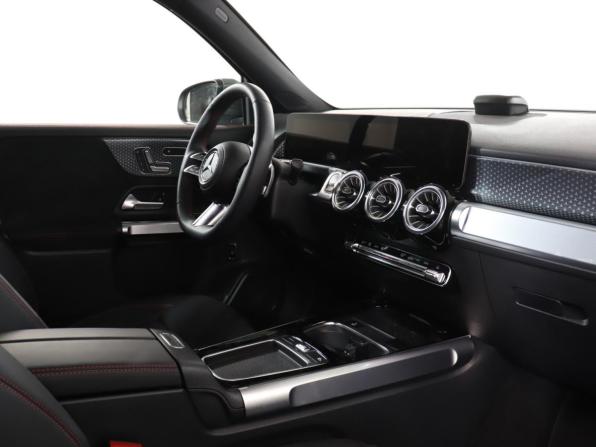 Mercedes-Benz GLB I (X247) Рестайлинг с пробегом 2024 года, цена 6 499 000 рублей, 3633 км, внедорожник, Автокод Объявления
