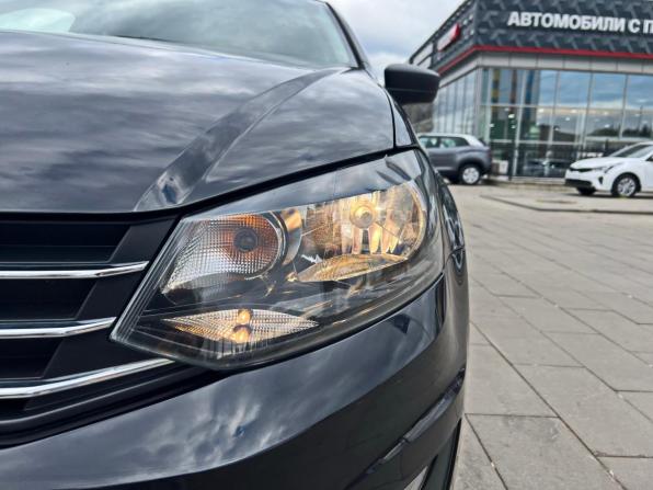 Volkswagen Polo V Рестайлинг с пробегом 2019 года, цена 1 453 100 рублей, 93432 км, седан, Автокод Объявления