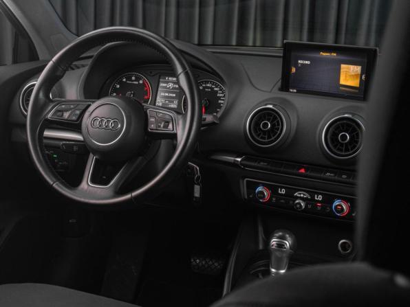 Audi A3 III (8V) Рестайлинг с пробегом 2019 года, цена 1 749 000 рублей, 142755 км, седан, Автокод Объявления
